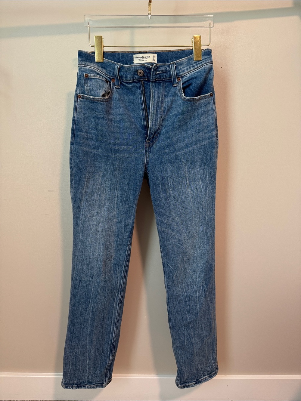 Abercrombie & Fitch Ultra High Rise Straight Leg Jeans in Blue Waist 26